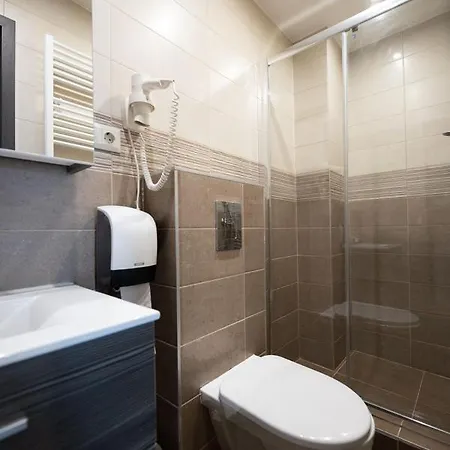 Nocleg ze śniadaniem Flamingo Panzio Es Borhaz 3*