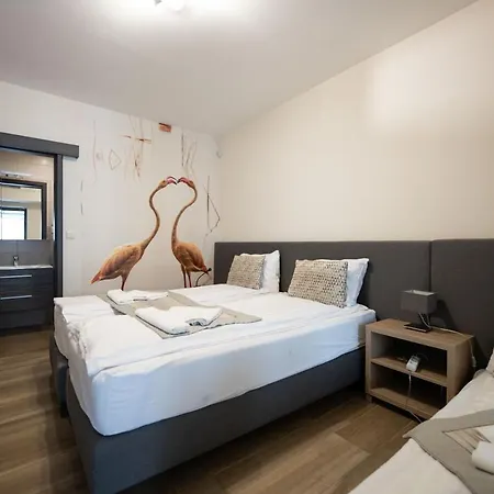 Flamingo Panzio Es Borhaz 3*