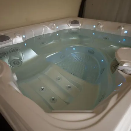 Flamingo Panzio Es Borhaz