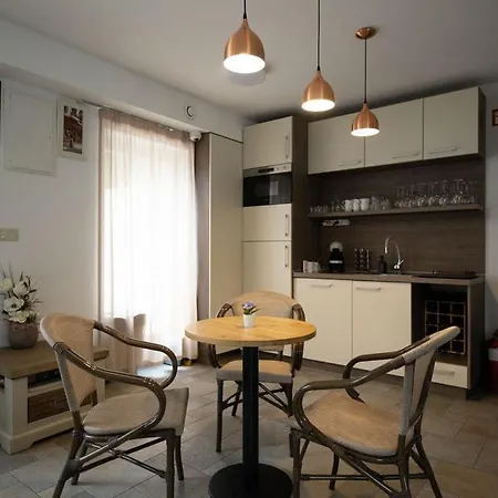 Flamingo Panzio Es Borhaz B&B