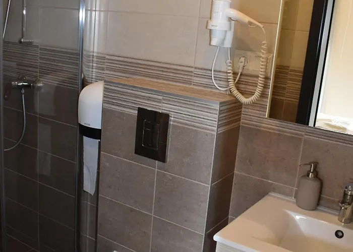 Flamingo Panzio Es Borhaz 3*