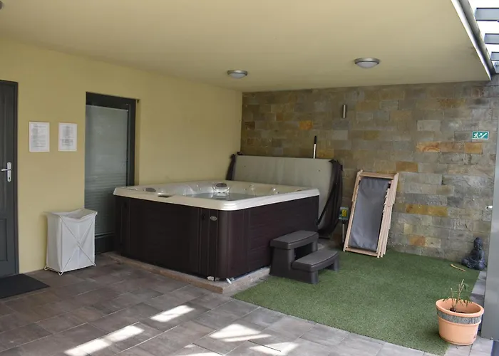 Flamingo Panzio Es Borhaz 3* Etyek